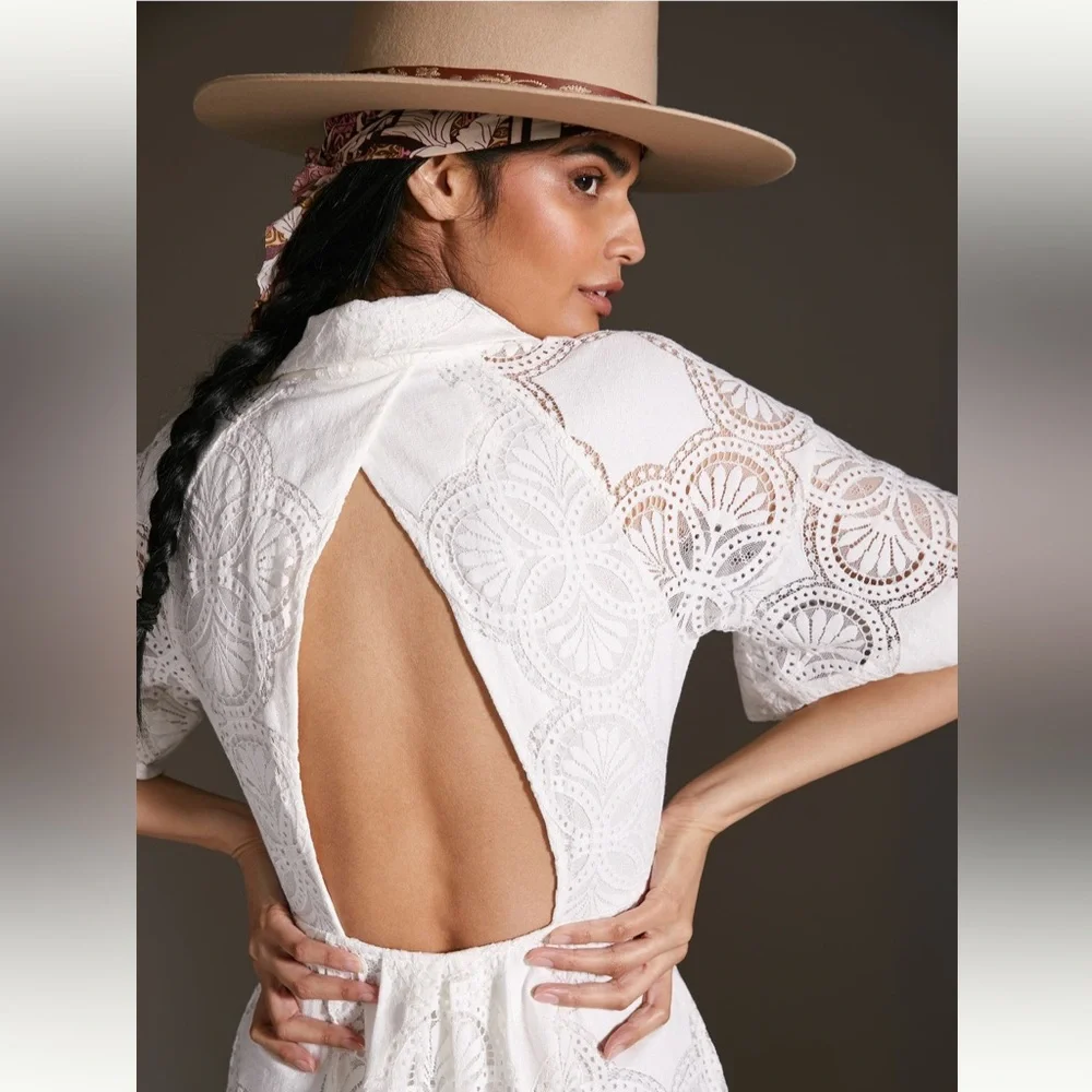 Elegant White Lace Dress - Picture 3 of 5